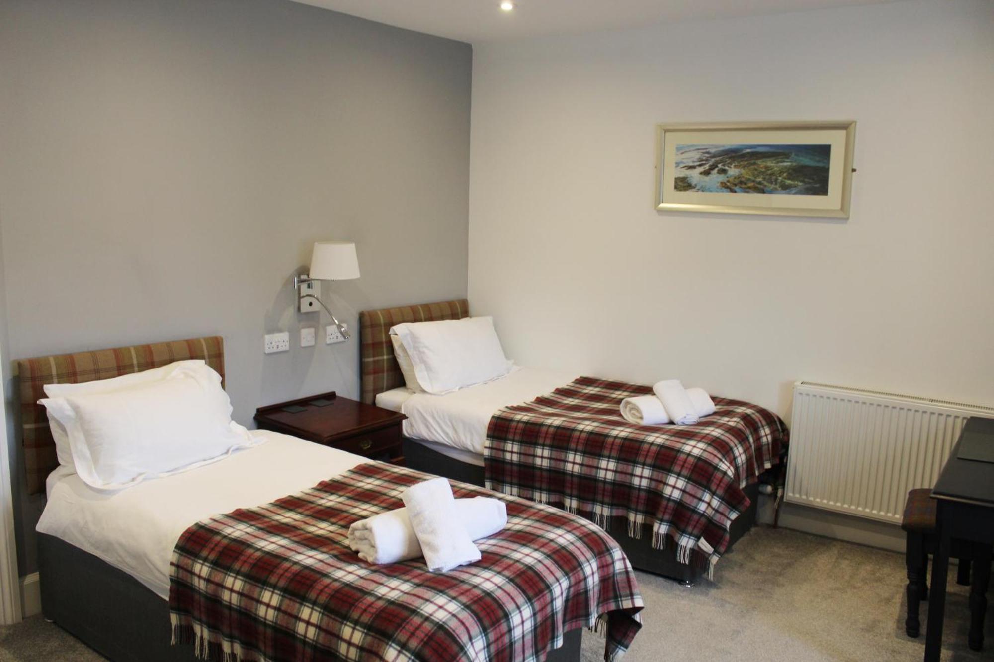 Conon Hotel Dingwall Exterior foto